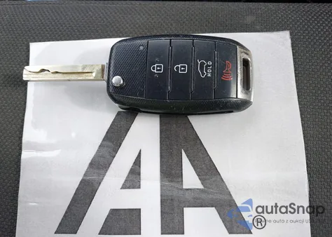 2016 Kia Sorento 2.4L Lx z USA, uszkodzony, nr VIN 5XYPG4A32GG168821